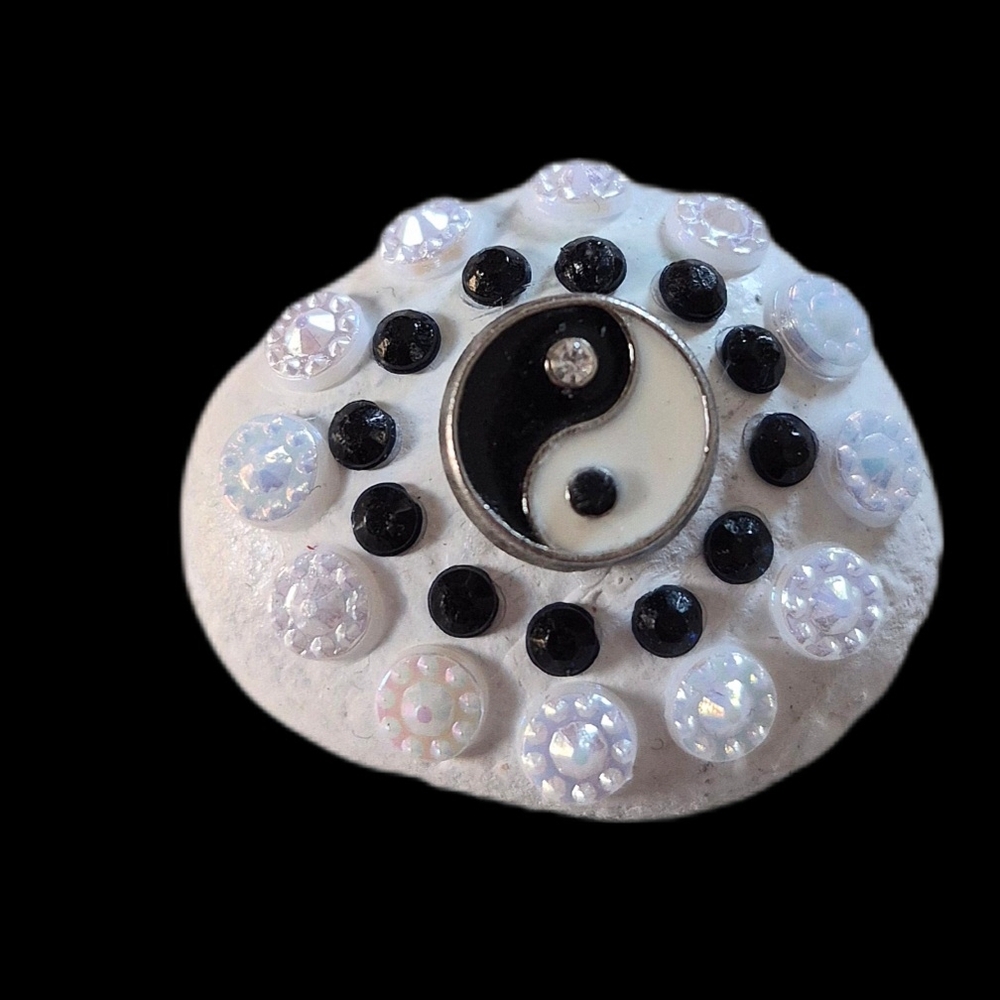BLACK & WHITE HAND PAINTED ROCK WITH YIN YANG CHARM